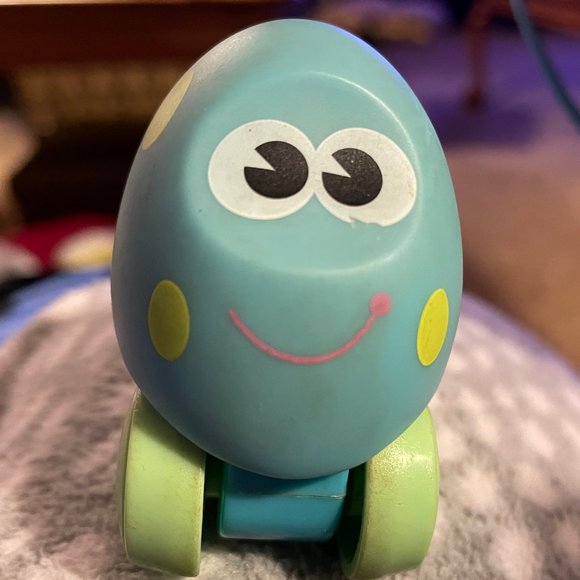 Playskool Wheel Pals Animal Tracks Spring Easter Egg - Picture 1 of 3